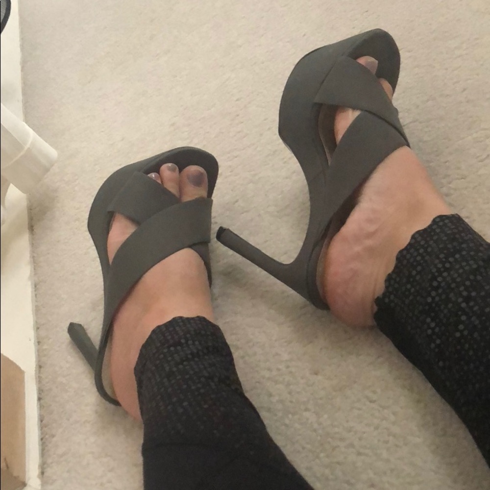 Olive YSL Heels